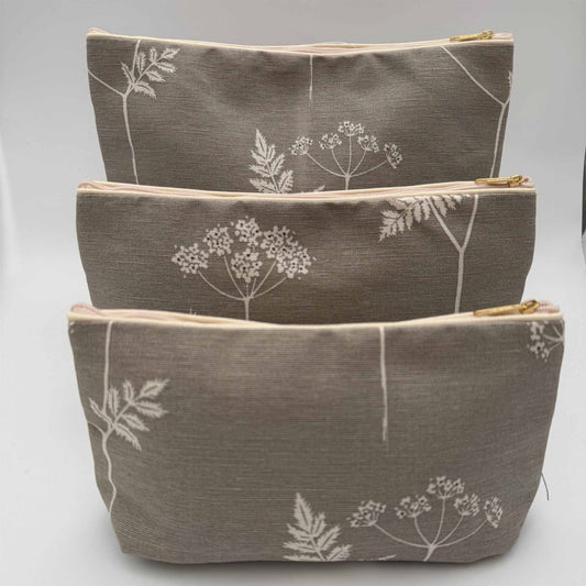 Cow Parsley - Wash Bag - Dove, Charcoal
