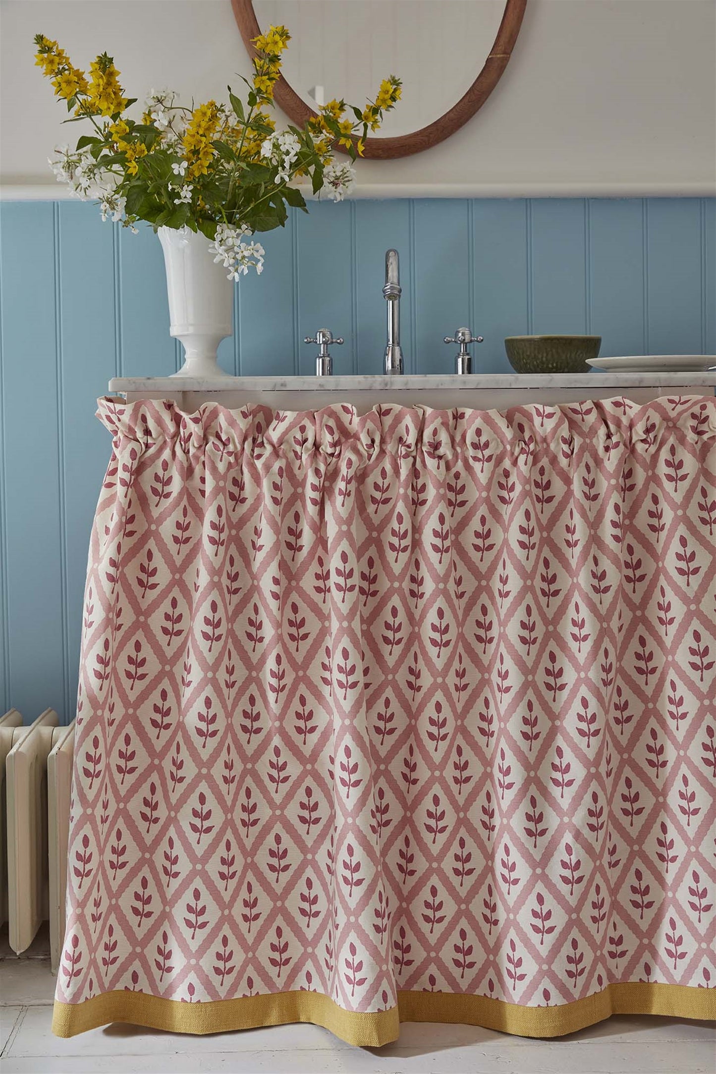 Lattice Leaf - Lily Pink, Mallow