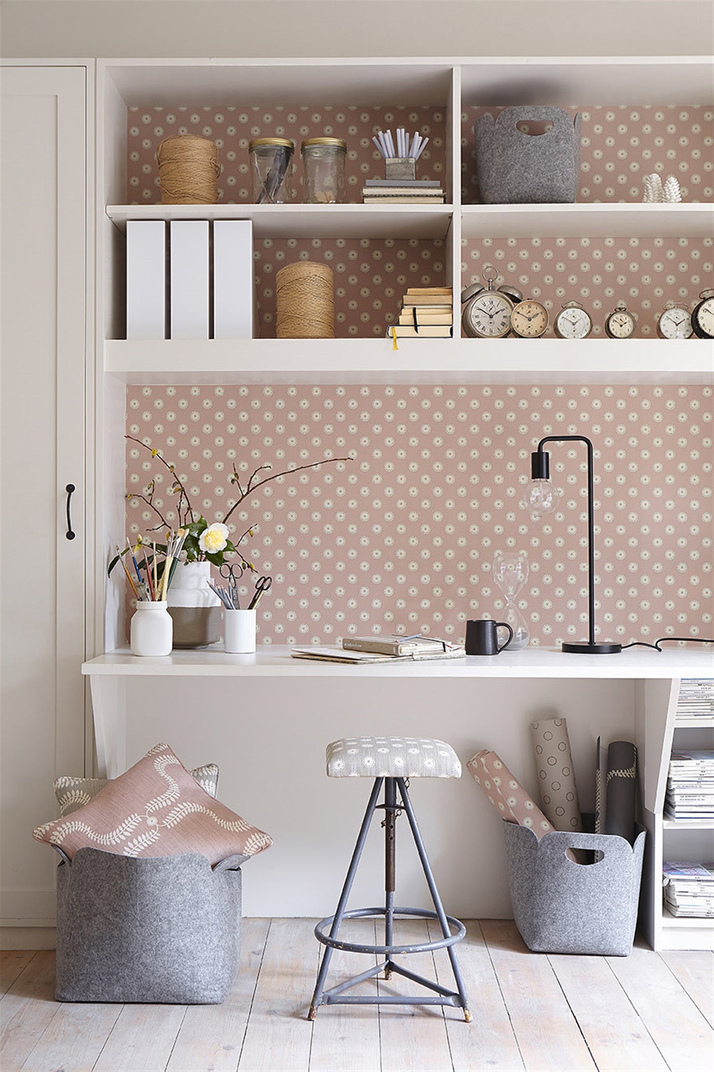 Pretty Maids - Wall Covering - Dusky Pink, Winter